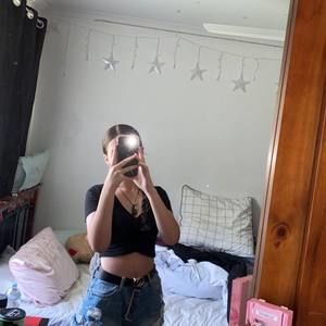 Meet your Posher, Michaela